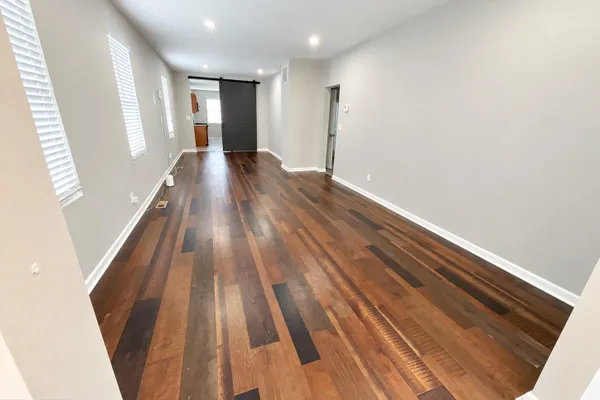 4908 1/2 HARFORD RD