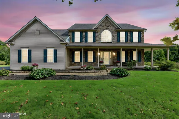 115 SANDY WAY