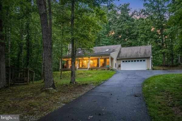 27 TAMARACK TER