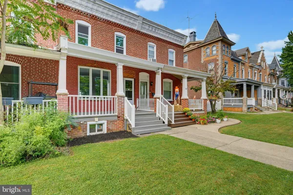 334 RAILROAD AVE