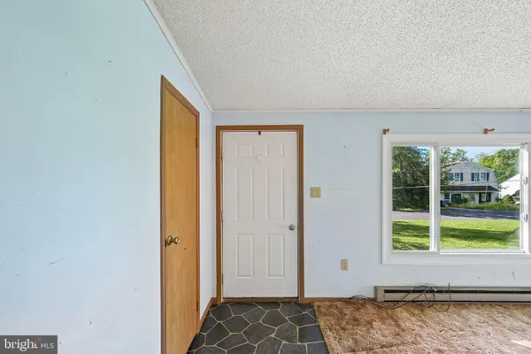 213 PLEASANTVIEW AVE