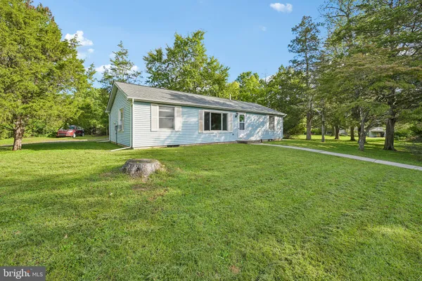 213 PLEASANTVIEW AVE