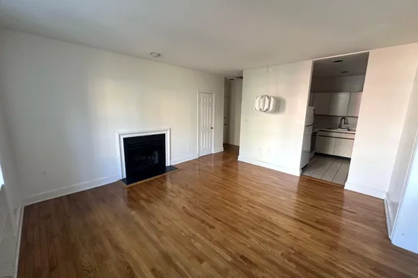 1916 17TH ST 208