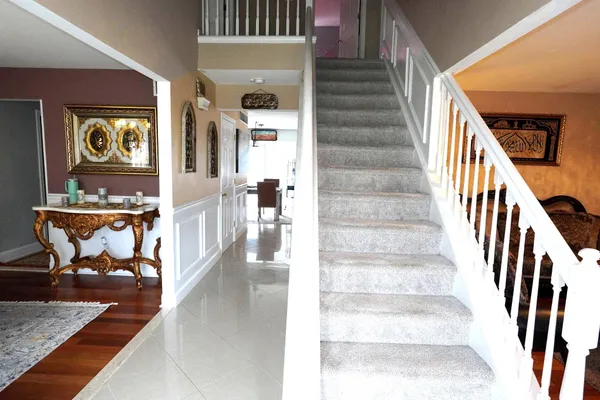 609 HARPER DR