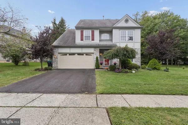 6 HARVARD CIR