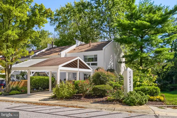 10252 WILDE LAKE TER