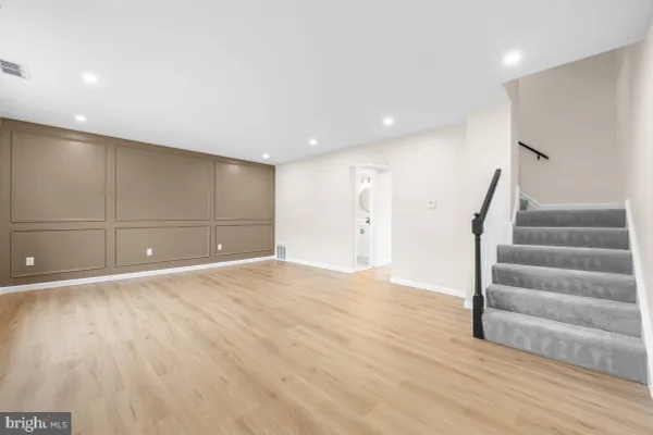 1831 ADDISON RD