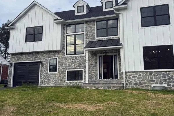 104 PINE TREE RD