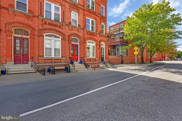 345 ROBERT ST