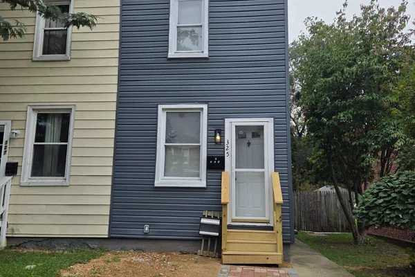 325 WASHBURN AVE