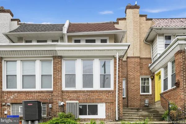 248 S SAINT BERNARD ST