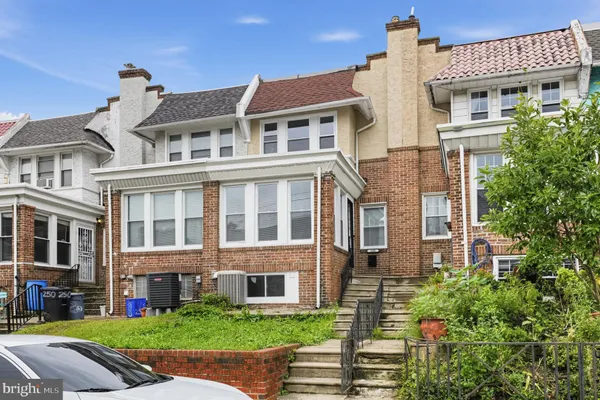 248 S SAINT BERNARD ST
