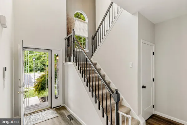 109 BRADDOCK LN
