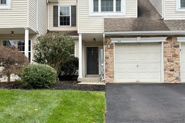 186 STETSON DR