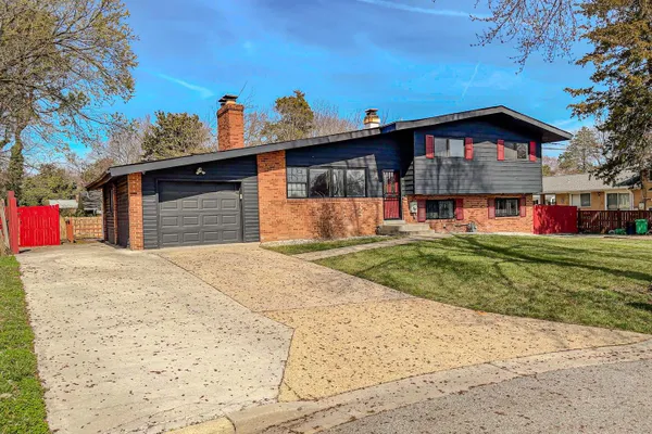 5504 WESTMINSTER CT