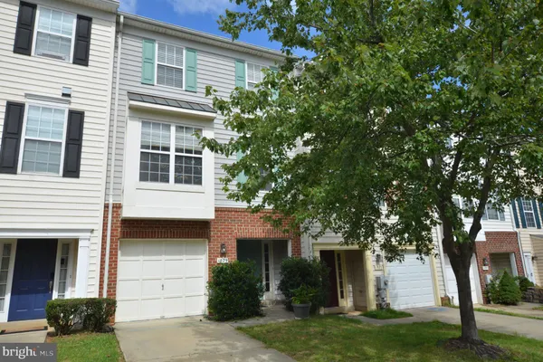 1029 LAVENPORT WAY