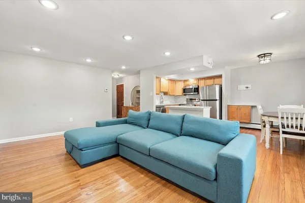 1334 MONTGOMERY AVE G-4