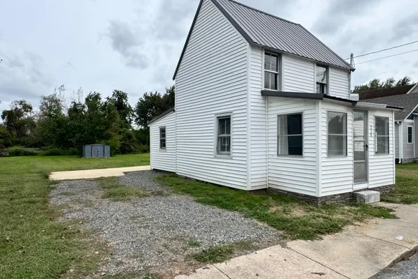 238 MARKET ST