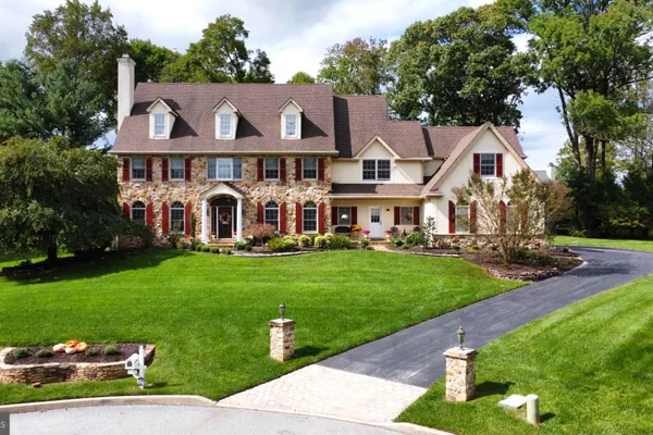 111 INDIAN SPRINGS DR