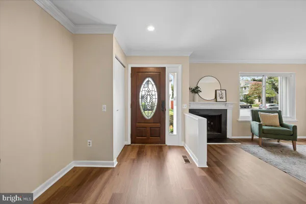 18527 EAGLES ROOST DR
