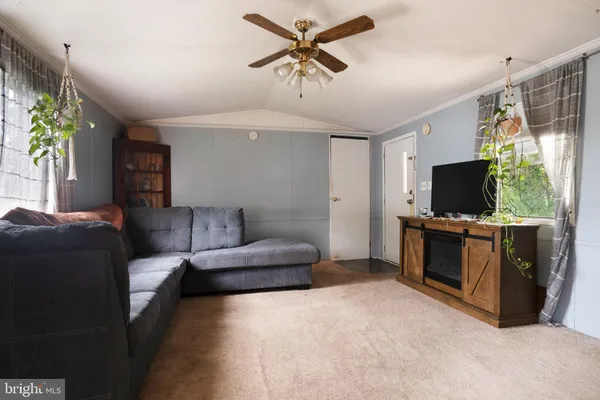 117 SUNRISE DR