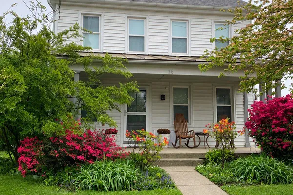 36 E COTTAGE AVE