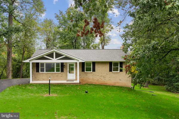 3012 MERLE CT