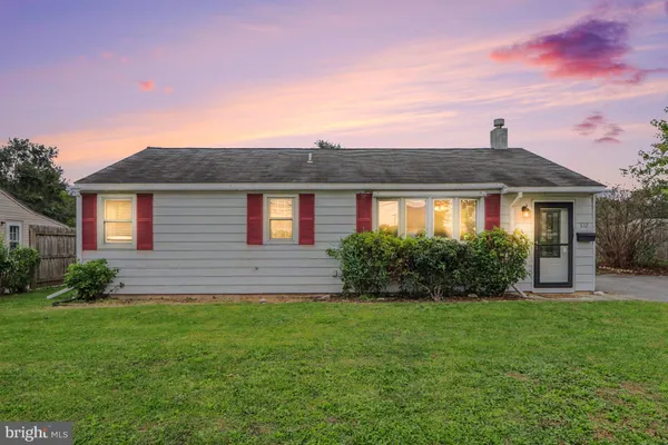 532 N ENOLA DR