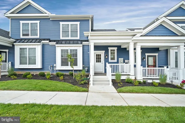 204 BALDY LN ALRICH MODEL