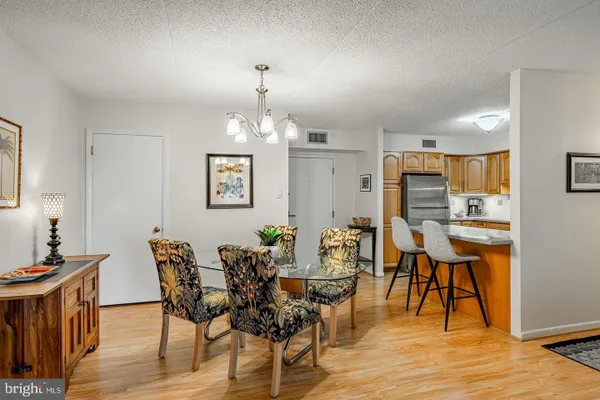 10719 VALLEY FORGE CIR 719