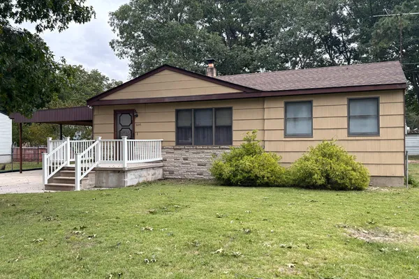 4347 ROBERT DR