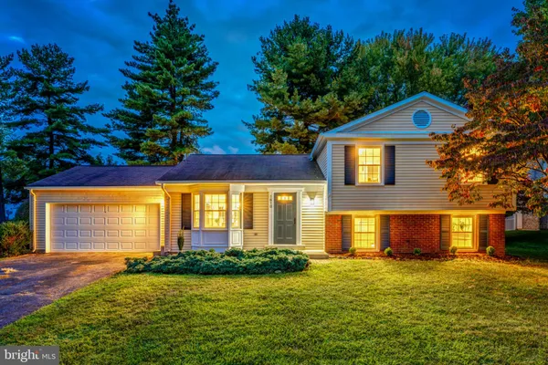 1610 SADLERS WELLS CT
