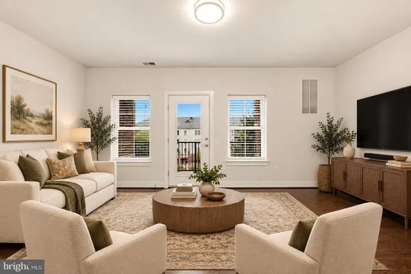 2907 BLEEKER ST 3-206