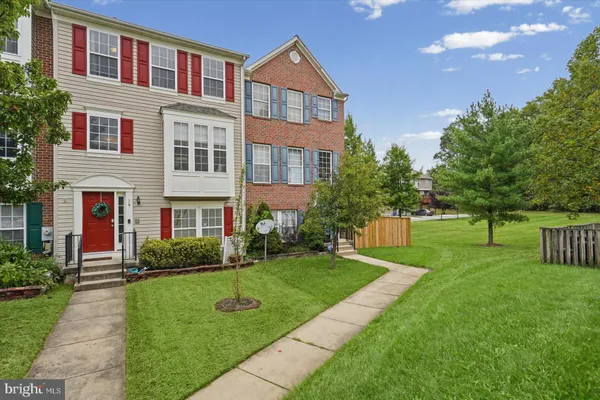 16 KENDERSHAM CT
