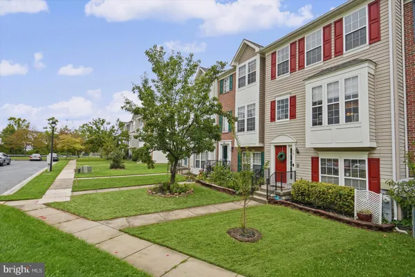 16 KENDERSHAM CT