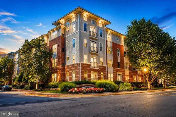 2791 CENTERBORO DR 182