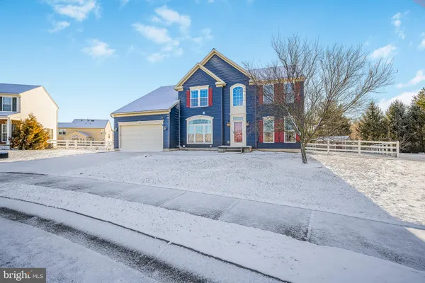 206 MARKHAM CT