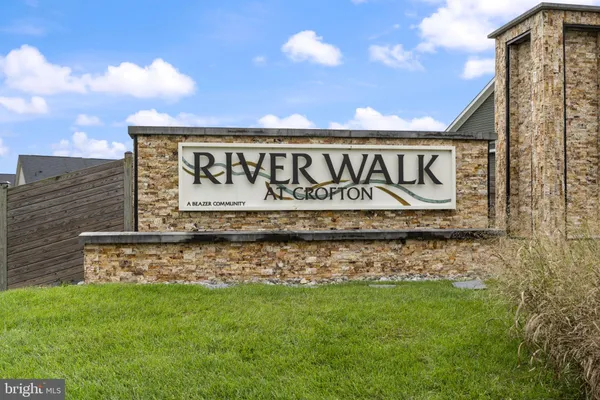1333 HAWK HOLLOW DR