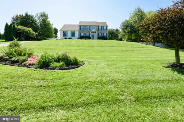 13 DOUGHERTY DR