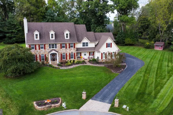 111 INDIAN SPRINGS DR