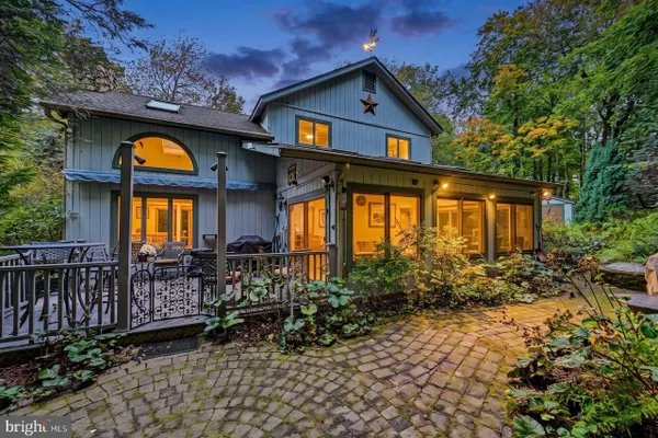 14 HAZLEWOOD DR