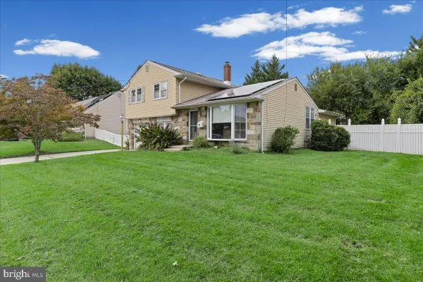 106 N PELHAM RD