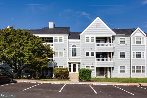 8601 FALLS RUN D