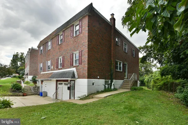 2628 MAXWELL ST