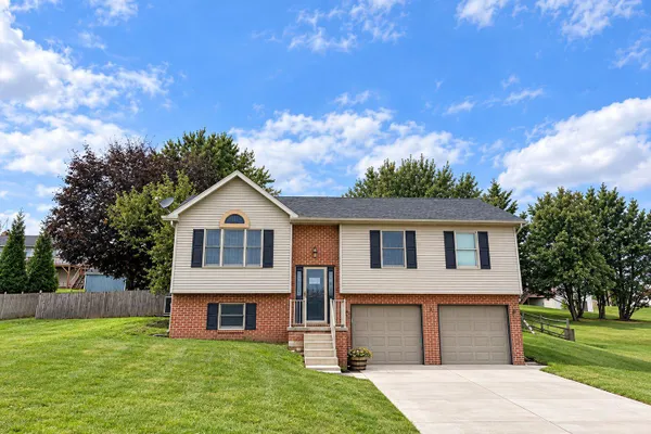 119 LODGE LN