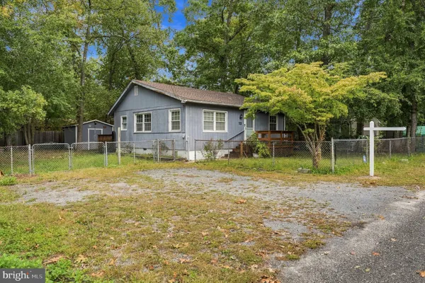 12 GLEASON ST