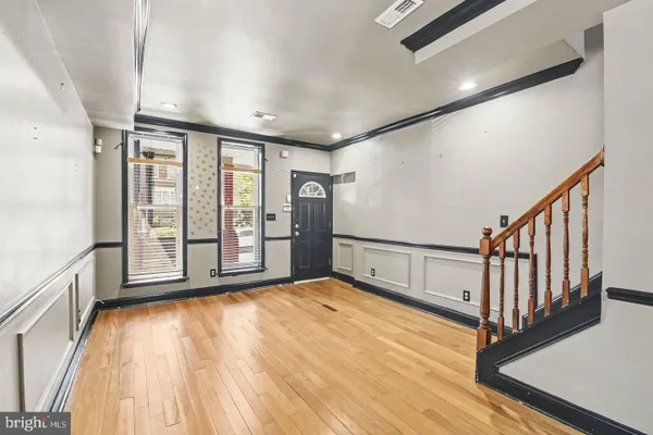 818 CATOR AVE