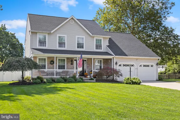 24 MEADOW LN