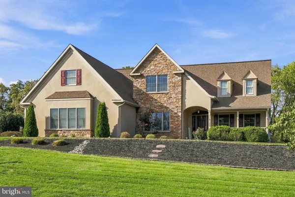 31 COBBLE LN