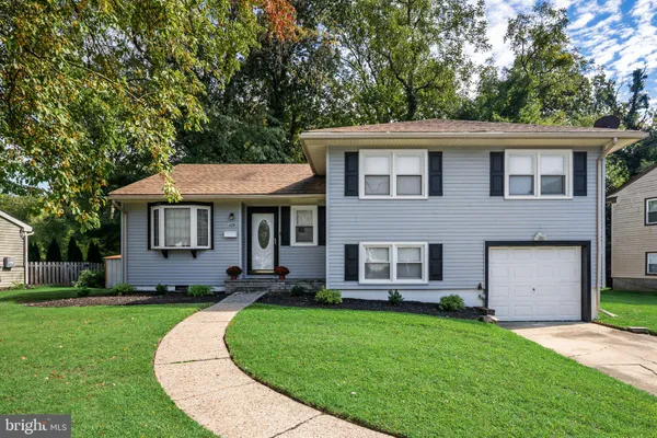 103 KENWOOD DR